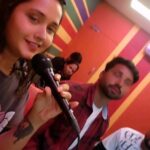 Kajal Raghwani Instagram - For you my future husband 😋🤪💖 I love you lot and forever ❤️ @raajyadav__ @dilludeewana @funy.aakash @vimal_raghwani_ @vidyamourya096 @sharadaraghwani ☘️🧿🙈✨️ #favorite #song #bhojpuri #mehandilagakerakhna #movie #just #🥰😋
