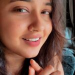 Kajal Raghwani Instagram - 🙏 Prem karo or Prem se raho ... Kal ho na ho suna he Hoga ... 🧿☘️✨️ 🌸Jai Shree Krishna 🌸 . . . . . . . . #jaishreekrishna #peace #morningvibes #blessed 🙏