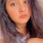 Kajal Raghwani Instagram - Galat baat toh hai na 🤨😬 #kajalraghwani #actor #love #happiness #comedy #fun #♾️ #🧿