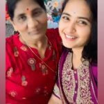 Kajal Raghwani Instagram - Maa ♥️✨ Happy Diwali ✨ @shardaraghwani ♥️