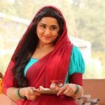 Kajal Raghwani Instagram - ☺️😋😇🥰🤗 Be strong Be different Be you ✨️☘️ "Happiness is not something readymade; it comes from your own actions." 🧿💫🎬 #kajalraghwani #💙