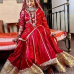 Kajal Yadav Instagram - Banu mein teri Dulhan ♥️😍🥀 #dulhan #bridal #bridallook #bhojpuri #movie #kajalyadav #instpic #shooting Raj Bhavan, Kalakankar