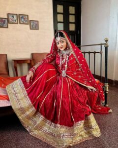 Kajal Yadav Instagram - Banu mein teri Dulhan ♥️😍🥀 

#dulhan #bridal #bridallook #bhojpuri #movie #kajalyadav #instpic #shooting