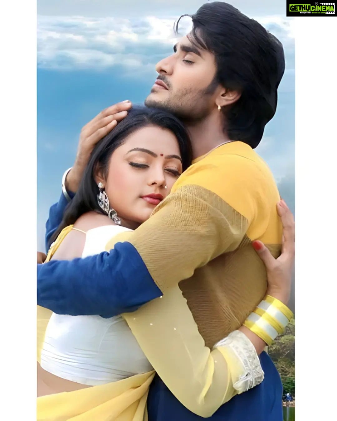 Kajal Yadav Instagram - पायलिया छम छम बाजेɭɭ . .Aʅʅ ƚιɱҽ ɱყ ϝαʋ ʂσɳɠ ❣️🥀 .. #lovequotes #bhojpurisong #mohabbat #kajalyadav #pradeeppandeychintu @kajalyadav_ky @pradeeppandey_chintu