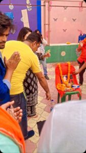 Kajal Yadav Instagram - On set “Khilauna “ #puja #onset #bhojpuri #kajalyadav 
📸😇🫶♥️