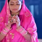 Kajal Yadav Instagram - Sanghe bada balam ♥️😍 #reelkarofeelkaro #karwachauthspecial #bhojpurireels #kajalyadav #bhojpuri_song