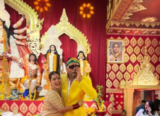 Kajol Instagram - To the OG clothes horse… The best dressed and kindest man around @apnabhidu #durgapuja #mahanavmi #bhidu #apnabhidu #jackieshroff