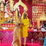 Kajol Instagram – To the OG clothes horse… The best dressed and kindest man around @apnabhidu 

#durgapuja #mahanavmi #bhidu #apnabhidu #jackieshroff