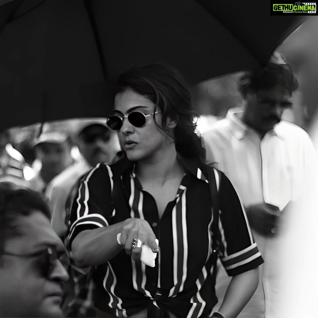 Kajol Instagram - #helicoptereela turned the whole nightmare of going #backtoschool into a mad happy memory.. All thanks to the late @pradeepsarkar and team.. School wasn’t half as much fun! #5yearsofeela @riddhi_sen_