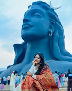 Kalyani Anil Instagram - 🙏🏻🤍
👗 @geesahh_designs 

📸 @sonu_.sajeev 😘

#adiyogi