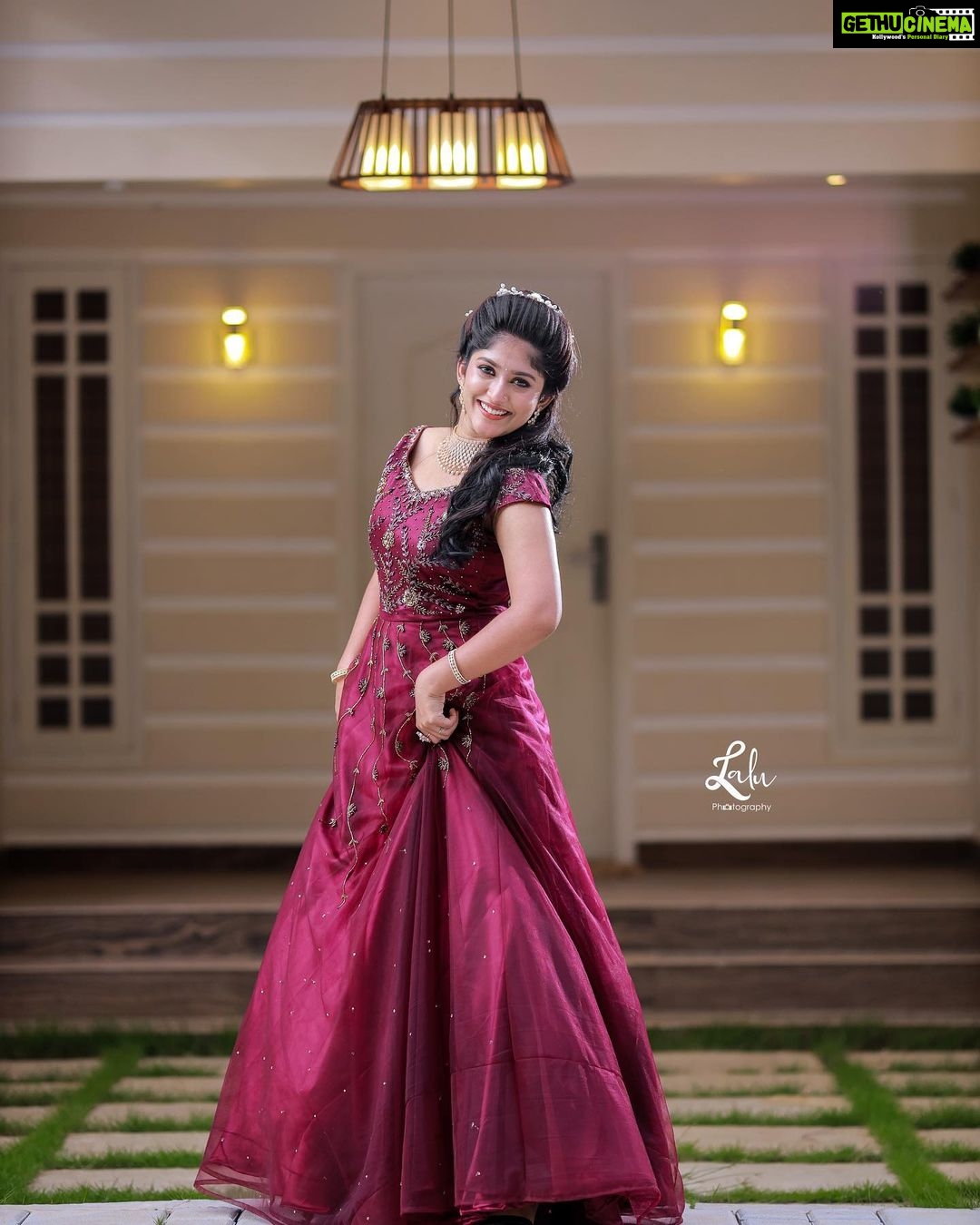 Kalyani Anil Instagram - ✨ 👗 @nova_fashion_boutique_by_brind 💄 @makeover.by.salini 📸 @_lalu_photography_