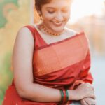 Kalyani Anil Instagram - 🪞🌞✨ Saree @anicham_boutique 📸 @travancoreads @jithuthampifm 🎨 @momentssbyelementricx
