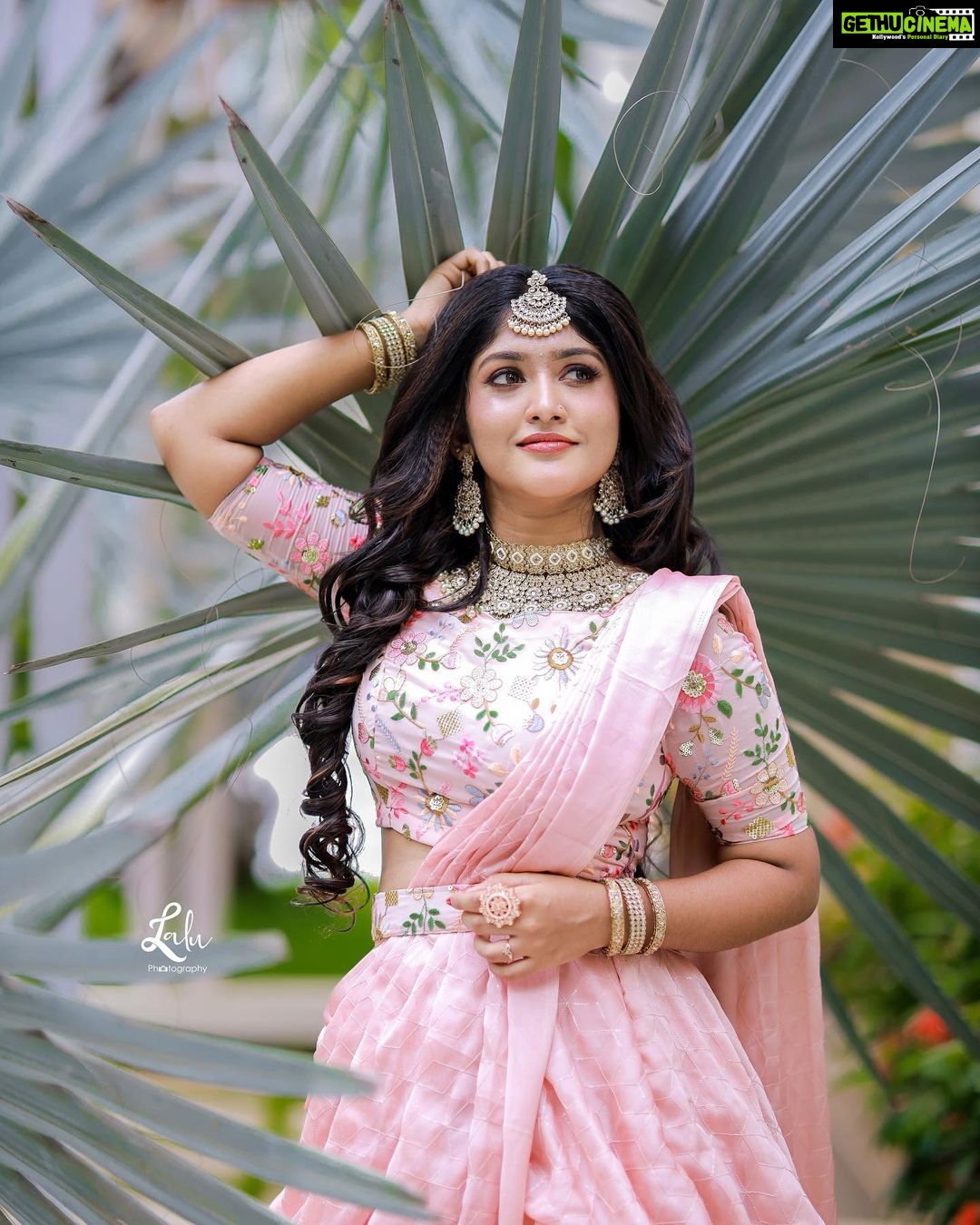 Kalyani Anil Instagram - Living in her dreamsโฆ.๐ ๐ @deepoodesigners.in ๐ @makeover.by.salini ๐ธ @_lalu_photography_