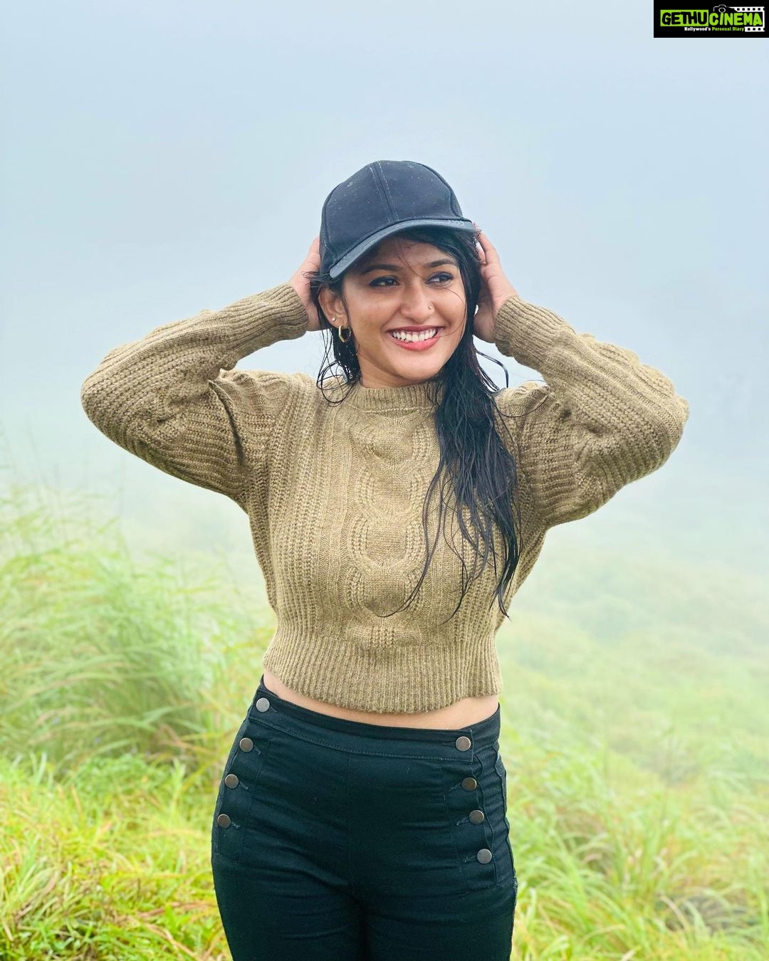 Kalyani Anil - 150.7K Likes - Happy soul…🐣
📸 @_.swathy_saji._ 😘