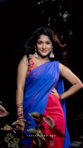 Kalyani Anil Instagram - Chammak challo 💃 
A quick one.

Earings @pretty.jewelbox 
Saree @geesahh_designs 
📸 @travancoreads @jithuthampifm 

#reelkarofeelkaro #reelitfeelit #dance #dancechallenge #trend #viral