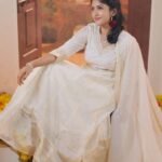 Kalyani Anil Instagram - My Onaghosham begins here, with @lifestylestores Elevating my festive look in this embellished kurta set from the #MelangeByLifestyle collection. From shimmering printed kurtas to flowy anarkalis, get ready for the festive season with the Melange collection. Shop this look and more from a Lifestyle store near you or online at lifestylestores.com. Don’t forget to check out stylish kurtas starting from Rs.499. Enjoy a fantastic 10% instant discount on Federal Bank credit and debit cards. Ellavarkum Onashamsakal! #Lifestyle #OnamWithLifestyle #Onam #StylesForEveryYou #LifestyleStores