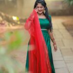 Kalyani Anil Instagram - 🦚🪷✨ 👗 @d_eva_signature_bysoumyajilesh 📸 @talesbyaravind 💄 @brides_of_deepthi #reelkarofeelkaro #reelitfeelit #trend #viral #traditional #tamil #love