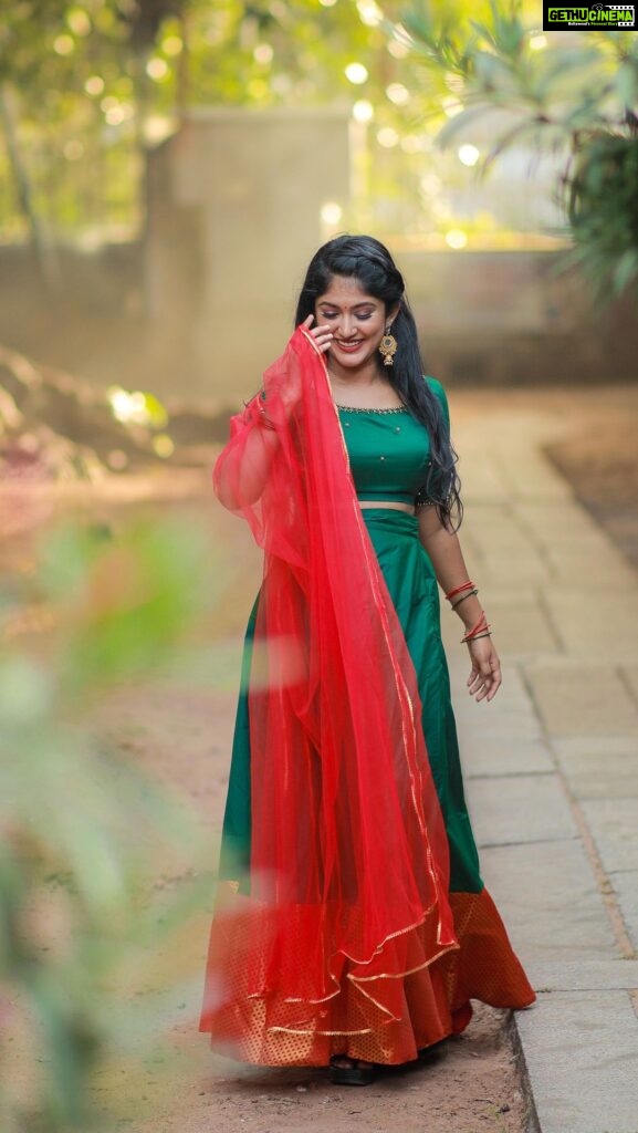 Kalyani Anil Instagram - 🦚🪷✨ 👗 @d_eva_signature_bysoumyajilesh 📸 @talesbyaravind 💄 @brides_of_deepthi #reelkarofeelkaro #reelitfeelit #trend #viral #traditional #tamil #love