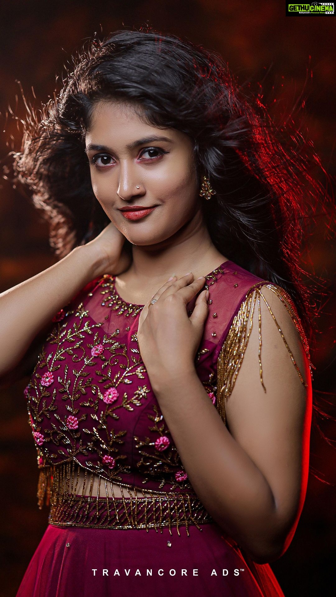 Kalyani Anil - 171.2K Likes - Thz mix ❤️🔥
👗 @aalaadesigners
📸 @travancoreads @jithuthampifm
#trending #mix #kaavaalaa #dance #reelkarofeelkaro #reelitfeelit #viral