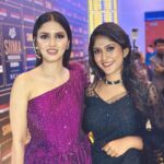 Kalyani Anil Instagram - Siima Awards 2023 🖤✨ #siimawards2023 Saree @geesahh_designs Jewellery @blushingtone_rentals Makeup @abeeha_mamoon #siimaawards #dubai Dubai, United Arab Emirates