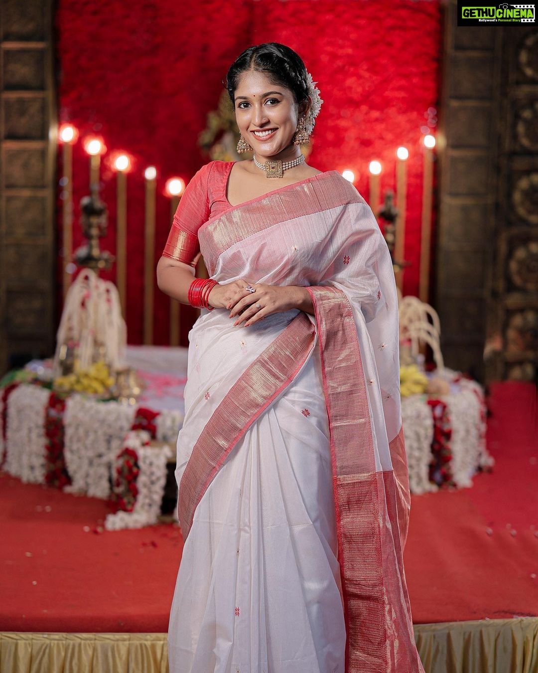 Kalyani Anil Instagram - π€πΊπ Saree @sreelakshanyaa πΈ @travancoreads @jithuthampifm