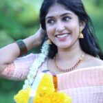 Kalyani Anil Instagram - 🌼🤍🌼 Some fav set of photos… Saree @ar_handlooms_kuthampully 📸 @omorfia_media @sajad_vbm_