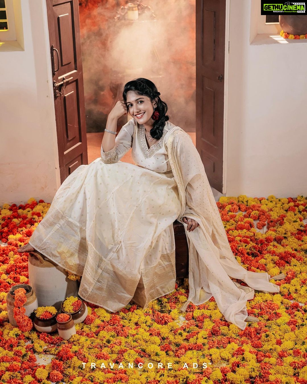Kalyani Anil Instagram - 🌼✨ Onam series -1🌼 Simple and elegant accessories from @tanvy_collections 📸 @jithuthampifm @travancoreads