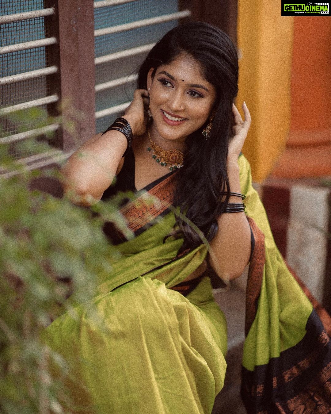 Kalyani Anil Instagram - 💫 💄 @brides_of_deepthi 📸 @talesbyaravind Blouse @geesahh_designs