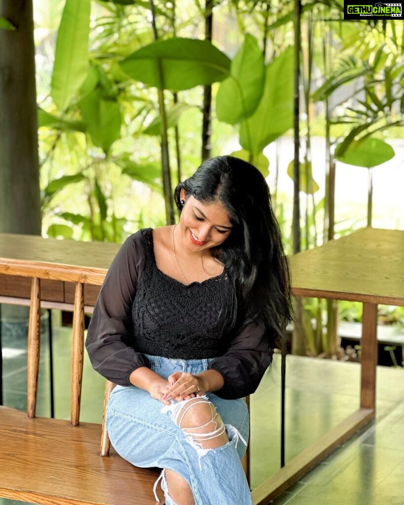 Kalyani Anil Instagram - 🖤 Saptha Resort & Spa