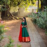 Kalyani Anil Instagram - 🦚🪷✨ 💄 @brides_of_deepthi 📸 @talesbyaravind 🎨 @momentssbyelementricx