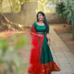 Kalyani Anil Instagram - 🦚🪷✨ 💄 @brides_of_deepthi 📸 @talesbyaravind 🎨 @momentssbyelementricx