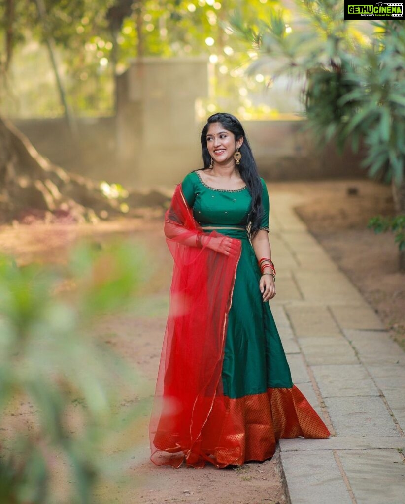 Kalyani Anil Instagram - 🦚🪷✨ 💄 @brides_of_deepthi 📸 @talesbyaravind 🎨 @momentssbyelementricx