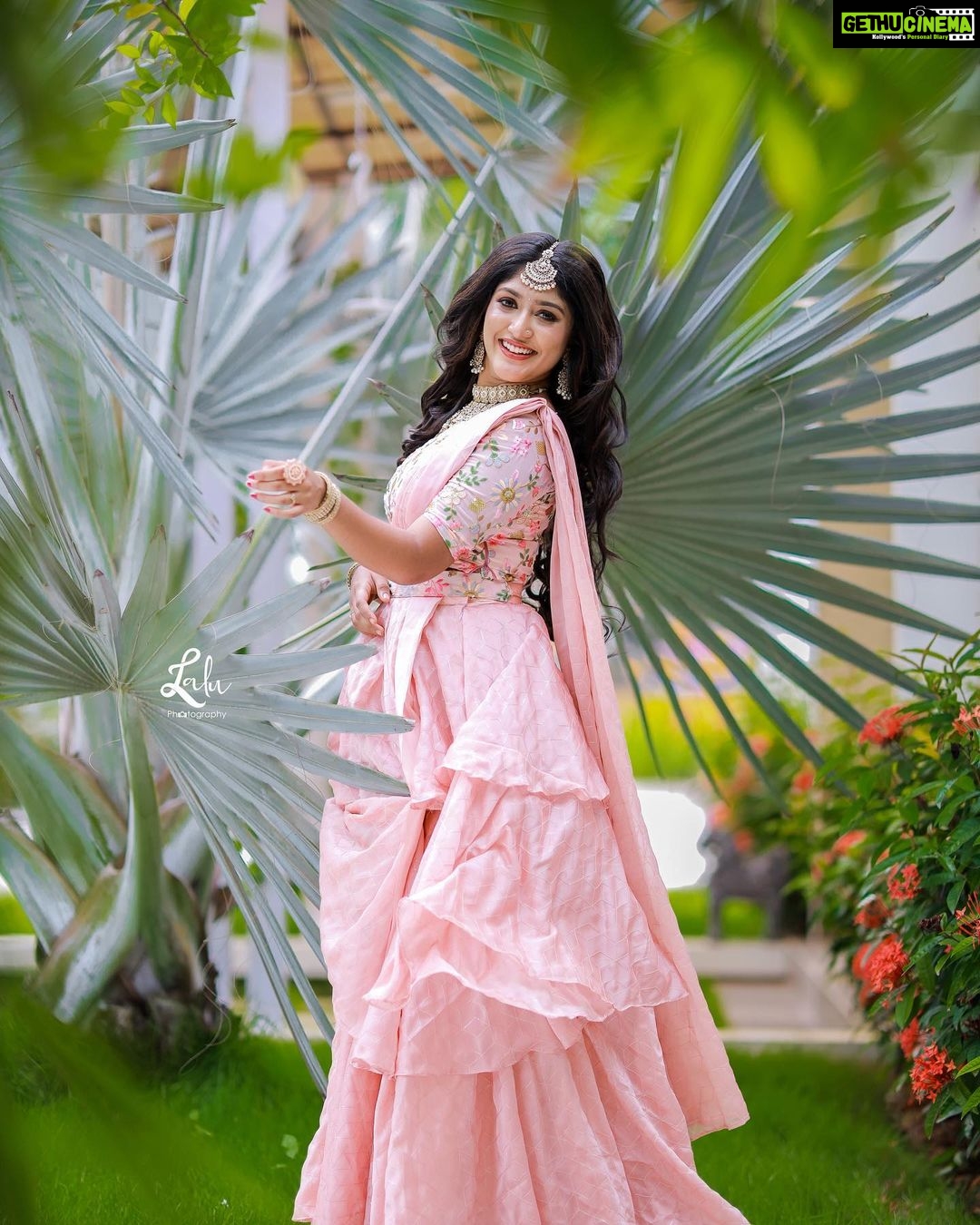 Kalyani Anil Instagram - Living in her dreamsโฆ.๐ ๐ @deepoodesigners.in ๐ @makeover.by.salini ๐ธ @_lalu_photography_