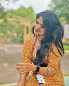 Kalyani Anil Instagram - You drew stars around my scars…🌚

📸 @_.swathy_saji._

#marivanioscollege #ivanios #college