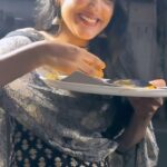 Kalyani Anil Instagram - PoV: She love food dates with him…😌 #reelkarofeelkaro #loveyou #reelitfeelit #trend #viral