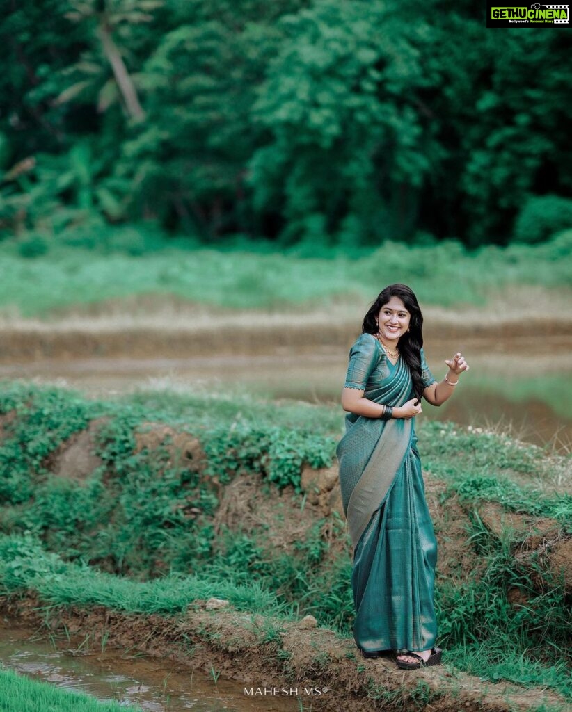 Kalyani Anil Instagram - 6 yards of beauty….✨ 📸 @maheshms__