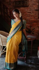 Kalyani Anil Instagram - 💛✨

#transition #reelkarofeelkaro #reelitfeelit #instagram #trending #viral #songs #tamil