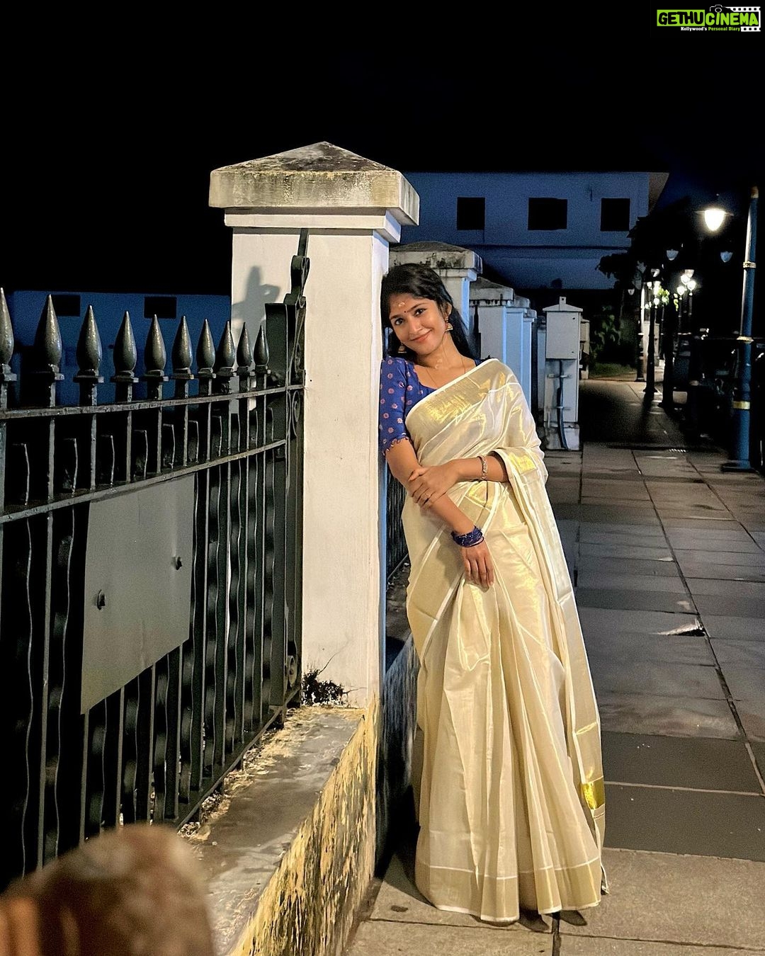 Kalyani Anil - 83.4K Likes - ✨
Saree @ar_handlooms_kuthampully
📸 @sonu_.sajeev 😘
#trivandrum #padmanabhaswamytemple
