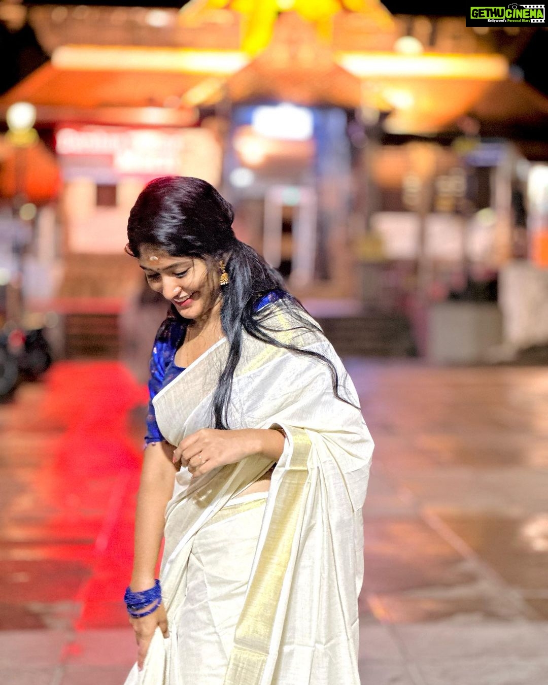 Kalyani Anil - 83.4K Likes - ✨
Saree @ar_handlooms_kuthampully
📸 @sonu_.sajeev 😘
#trivandrum #padmanabhaswamytemple