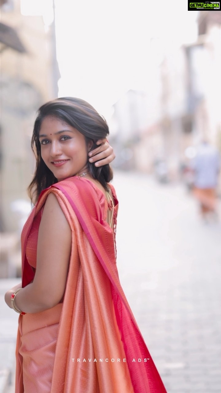Kalyani Anil Instagram - Pov :This part of the song ๐ฆ๐ธ Saree @anika._.boutique Neckset @mayukhi.store ๐ธ @travancoreads @jithuthampifm #railinoligal #trending #reelkarofeelkaro #reelitfeelit #trendinsong #viral #ashokselvan #tamil #saree #traditional