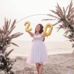 Kalyani Anil Instagram – 20✨

📸 @travancoreads @jithuthampifm 
👗 @geesahh_designs 
💄 @brides_of_deepthi 
🍰 @amoracelebrations
Decorations @nagercoil_decors