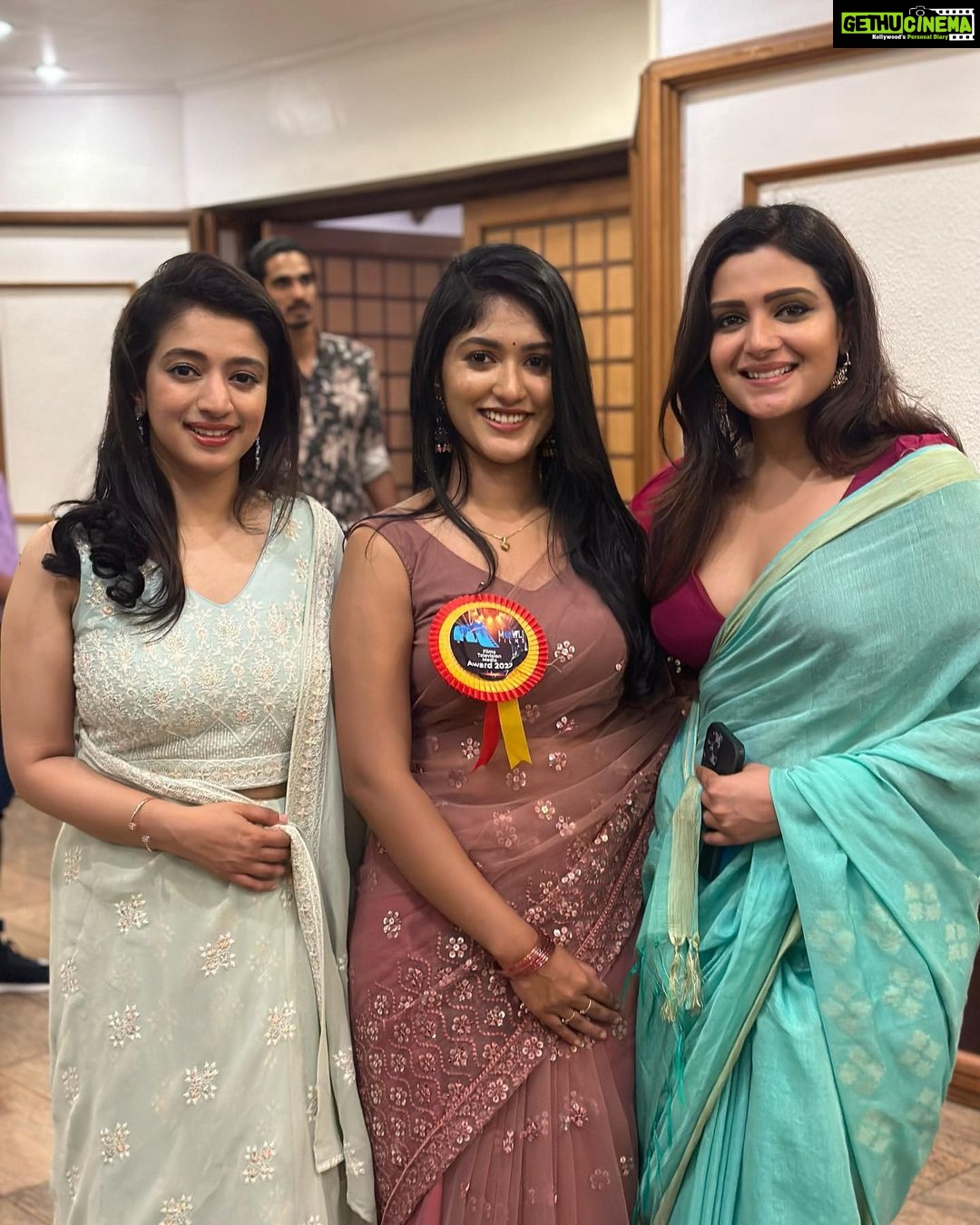 Kalyani Anil - 103.7K Likes - Mowli Film Awards✨
📸 @rahulphotoshoot
💄 @brides_of_deepthi
Saree @geesahh_designs