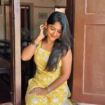 Kalyani Anil Instagram - …..🌚💛 Kurthi from @amiravogue.in 📸 @_.swathy_saji._ 🫶🏻😘 Mar Ivanios College