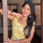 Kalyani Anil Instagram - …..🌚💛 Kurthi from @amiravogue.in 📸 @_.swathy_saji._ 🫶🏻😘 Mar Ivanios College