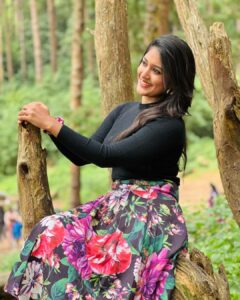 Kalyani Anil Instagram - ✨🍃
👗 @maira__vogue 

📸 @sonu_.sajeev 😘🫶🏻