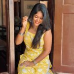Kalyani Anil Instagram - …..🌚💛 Kurthi from @amiravogue.in 📸 @_.swathy_saji._ 🫶🏻😘 Mar Ivanios College