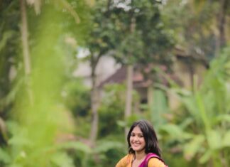 Kalyani Anil Instagram - 🪷💕 Dhavani from @yazhe_creations 📸 @aju_bhuvanendran #dance #dancechallenge #reelkarofeelkaro #reelitfeelit #viral #trending #dance