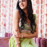 Kamna Jethmalani Instagram - In frame Actress : @kamana10 MUA : @roshneechawla_makeupandhair Photo : @sandeep.mv @_sunburstt_ Location : @ultatawabangalore #kamnajethmalani #sandeepmv #portraitsbySMV #sunburstt Ulta Tawa