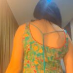 Kamna Jethmalani Instagram - Old songs have a different kinda charm which cannot be matched . I have grown up listening to old songs and been a big big fan. It charges me up and changes my mood at all times. What kinda music do you like ????? #oldschool #oldsongs #oldsoul #zeenataman #parveenbabi #retro #charm