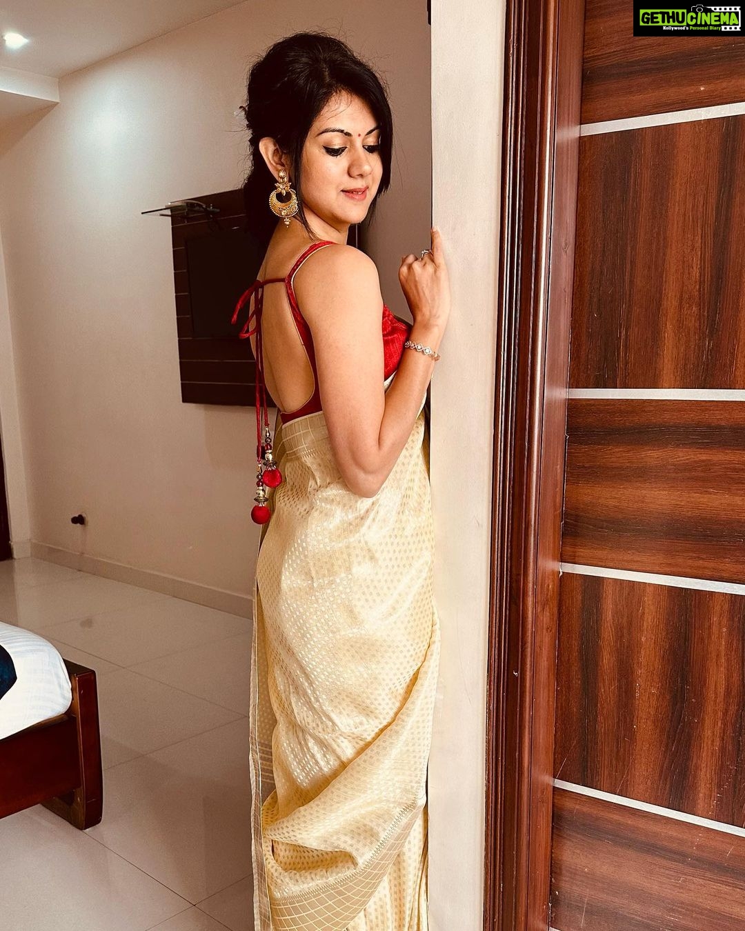 Kamna Jethmalani Instagram - Just elegance …..